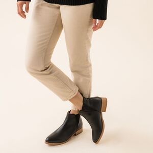 Nisolo Eva Everyday Chelsea Boots - Black- SZ.8 Free Gift